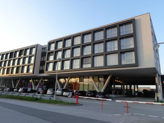 Leonardo Hotel Salzburg Airport