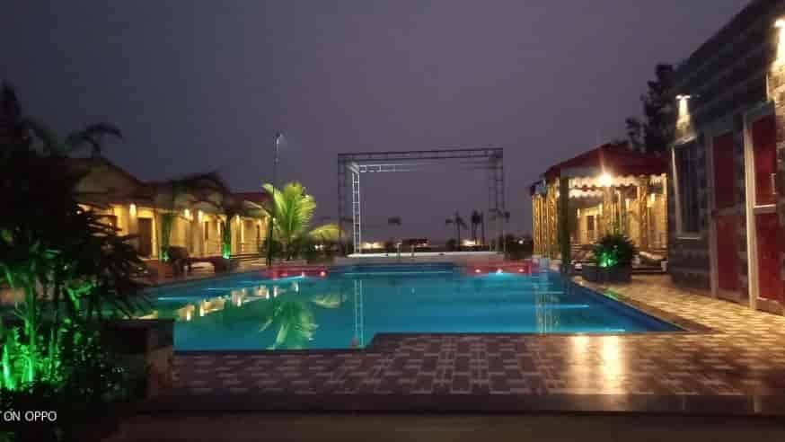 Dolphin Beach Resort